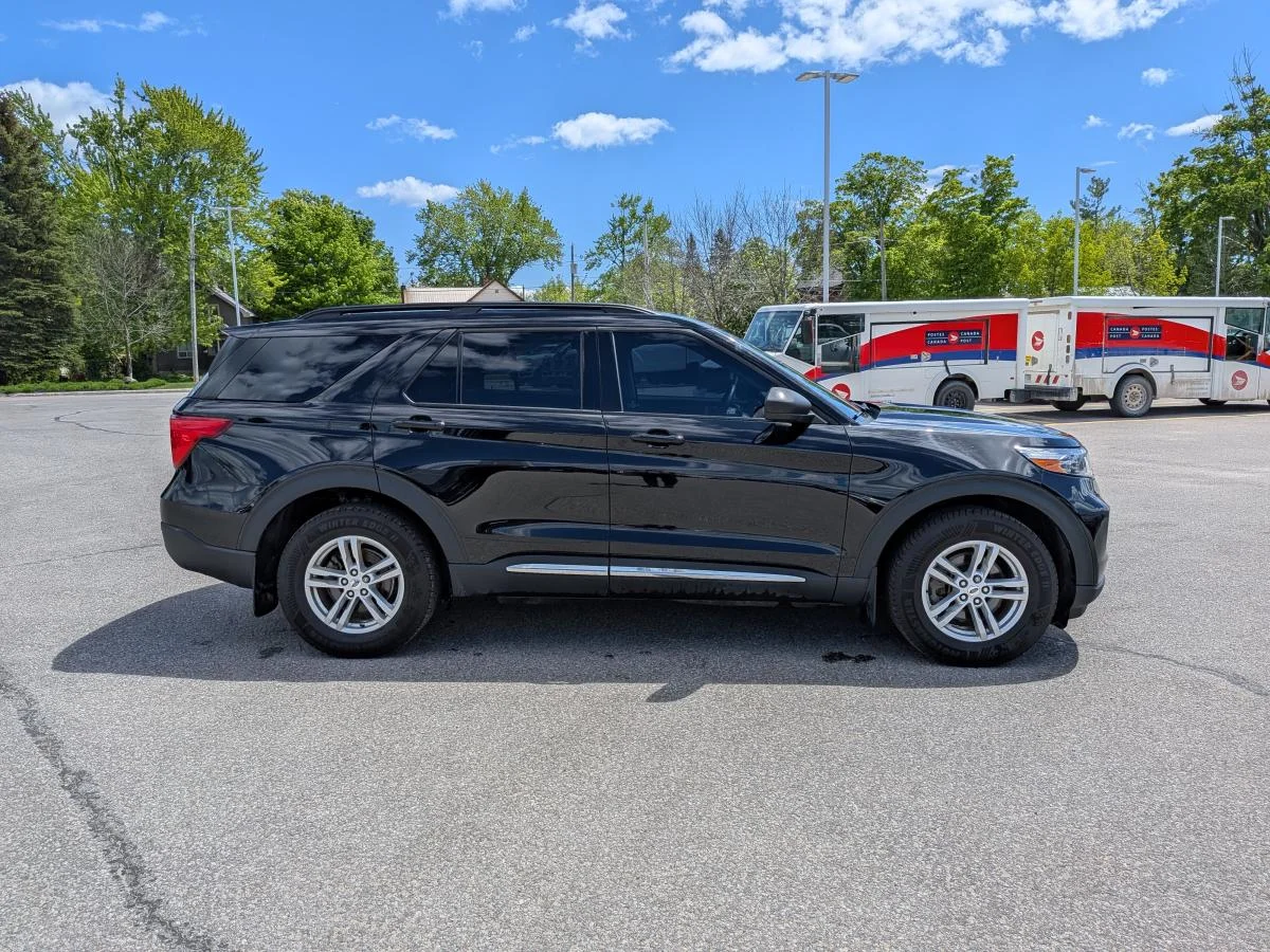 Used 2023 Black Ford Xlt 4wd image 4