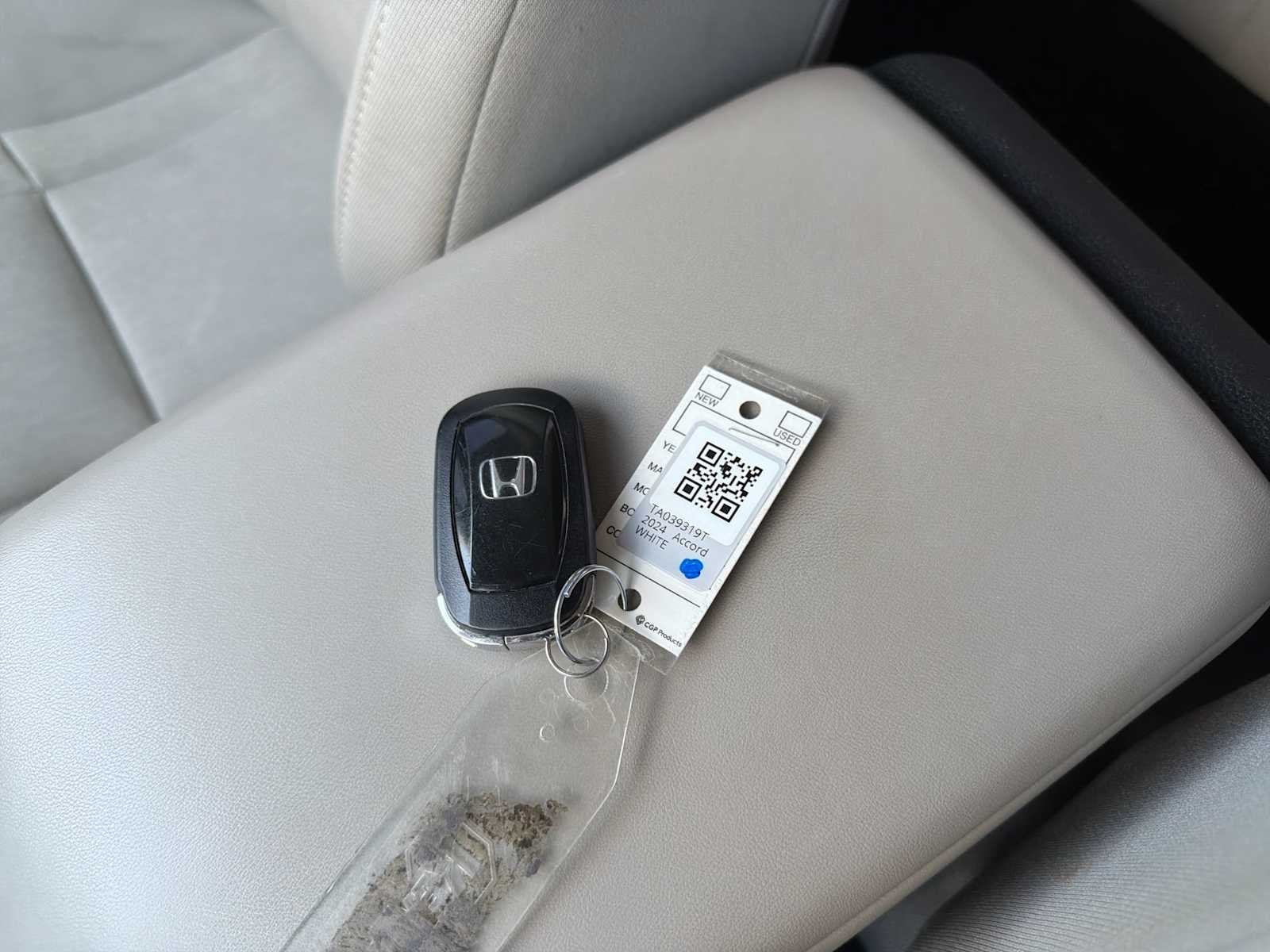 Certified Used 2024 Platinum White Pearl Honda LX image 32