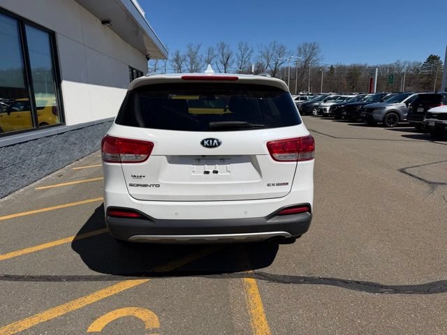 Used 2016 Snow White Pearl Kia EX image 6