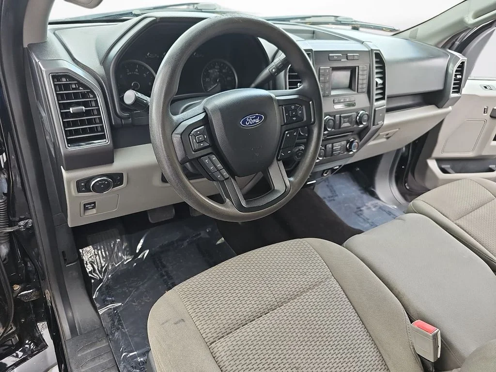 Used 2018 Black Ford XLT image 14