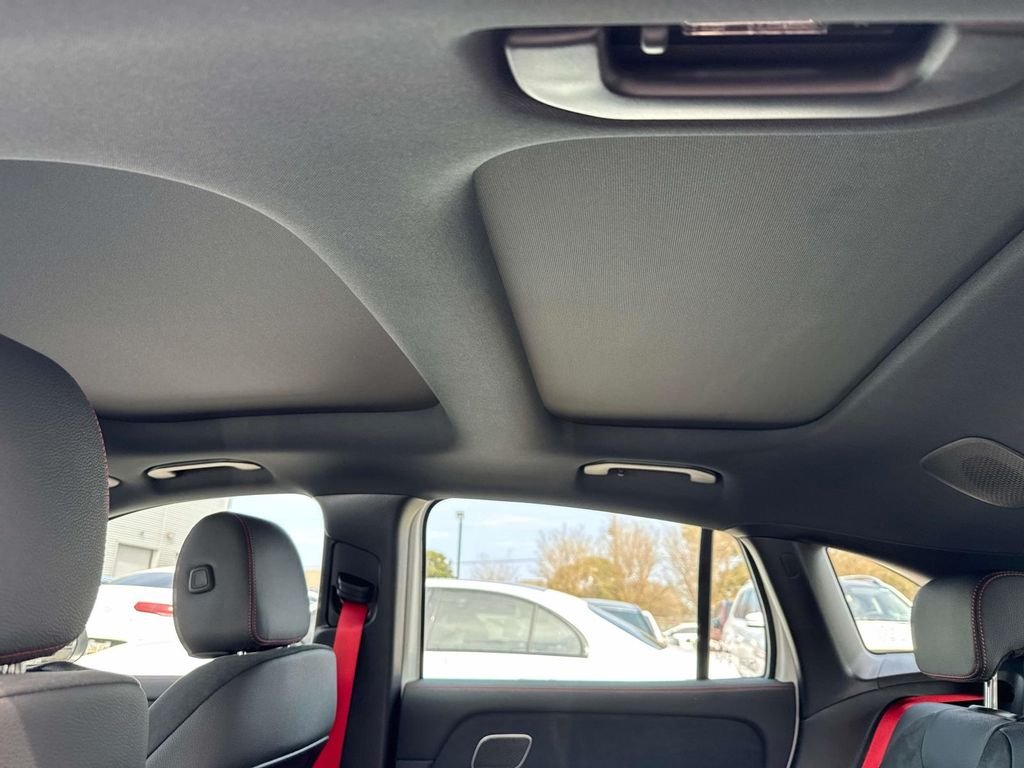 2025 Mercedes-Benz GLA GLA35 AMG - Photo 8