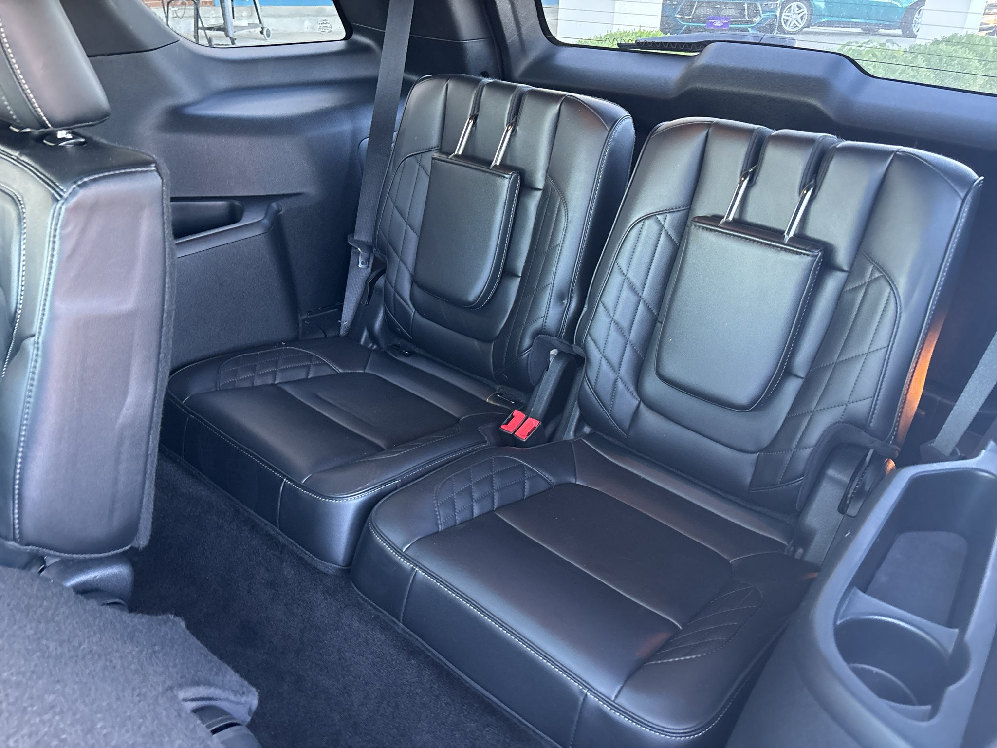 Used 2017 Magnetic Metallic Ford Platinum image 12