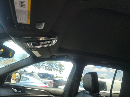 Used 2024 Silver Jeep 4xe image 5