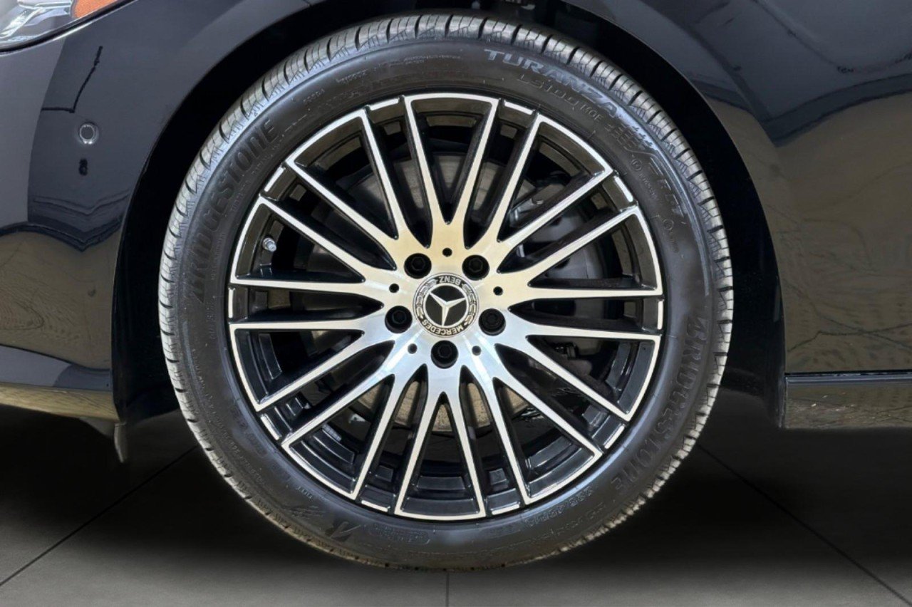Used 2026 Black Mercedes-Benz C 300 image 24