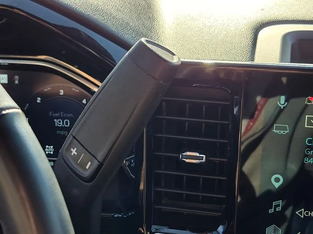 Used 2025 Gray Chevrolet LT image 29