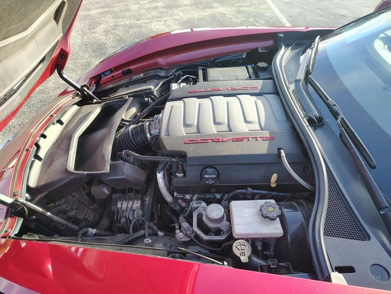 Used 2015 Red Chevrolet Stingray image 40