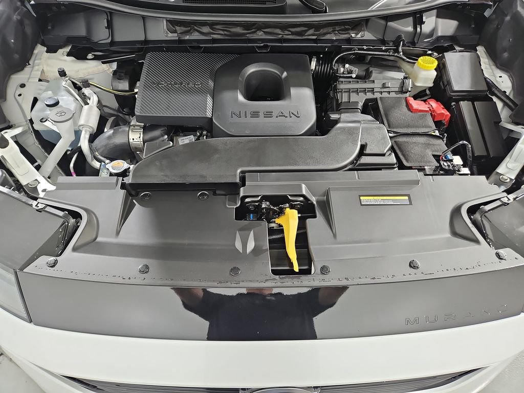 New 2026 White Nissan SL image 23