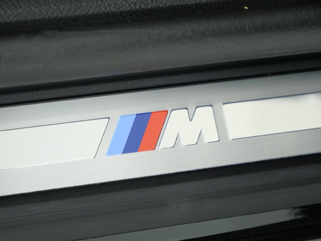 New 2026 Black Sapphire Metallic BMW 330i xDrive image 23