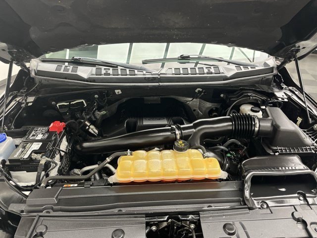Used 2018 Magma Red Ford XL image 25