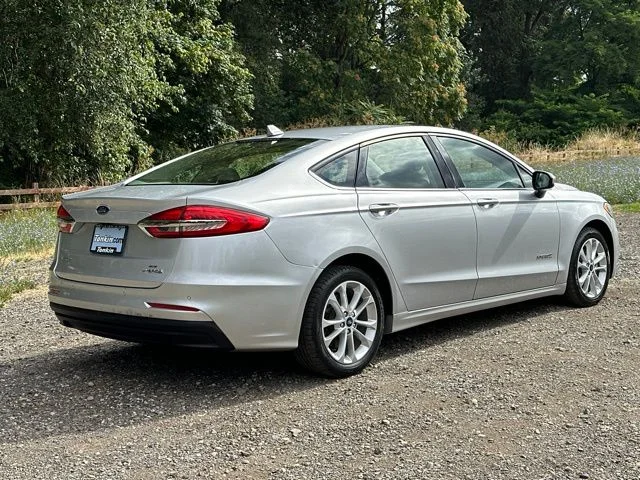 Used 2019 Ingot Silver Ford SE image 9