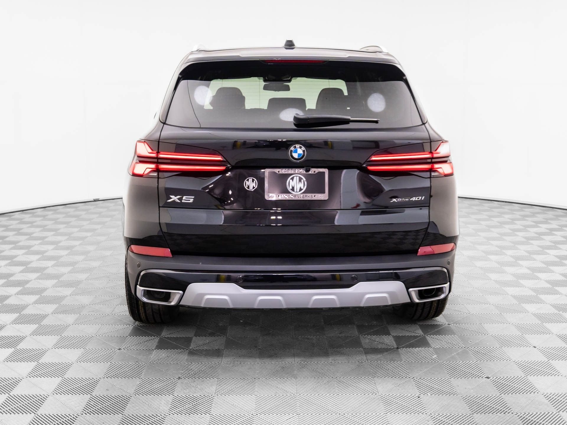 New 2026 Black Sapphire Metallic BMW xDrive40i image 5