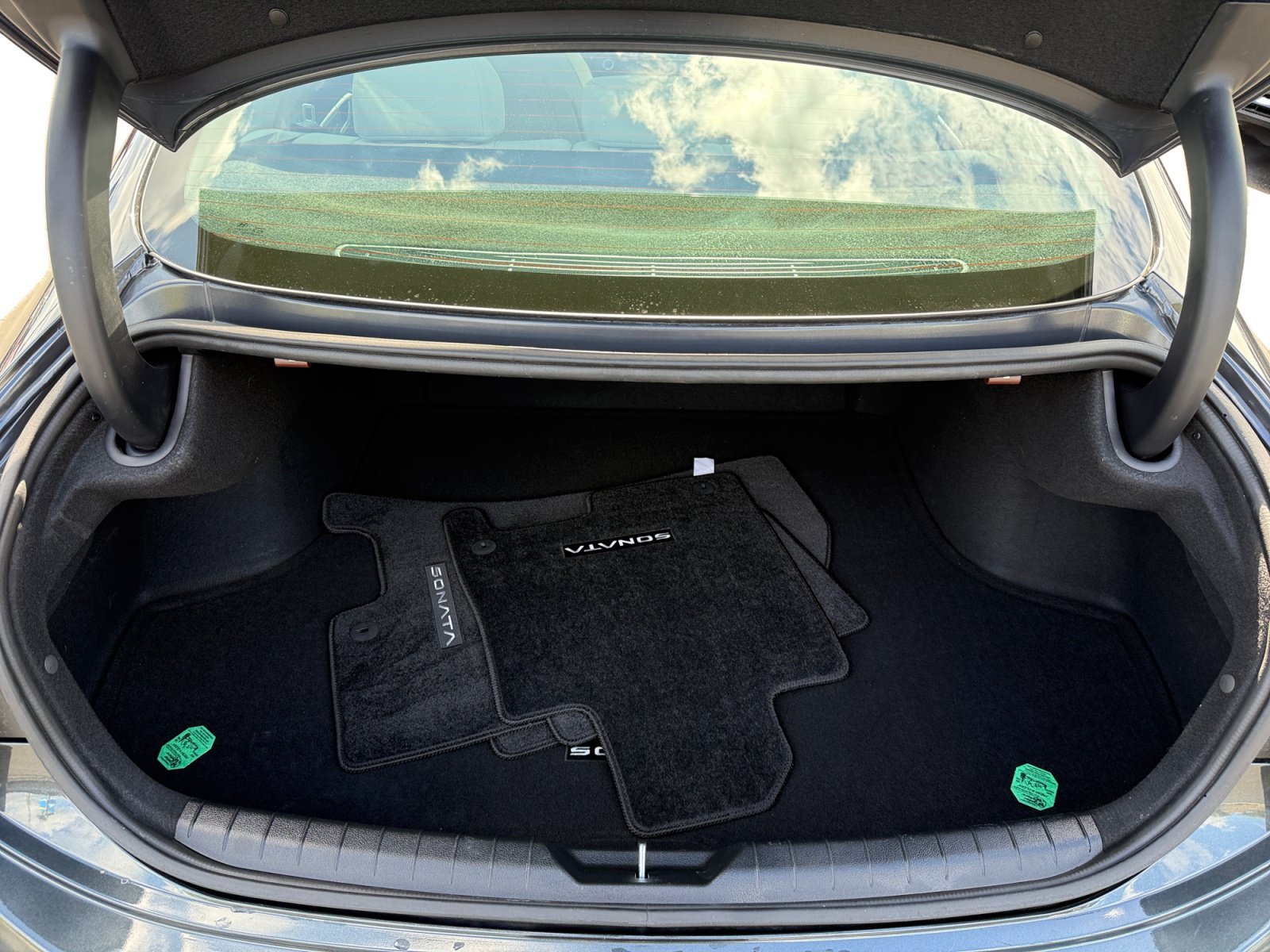 Certified Used 2025 Gray Hyundai SEL Convenience image 17