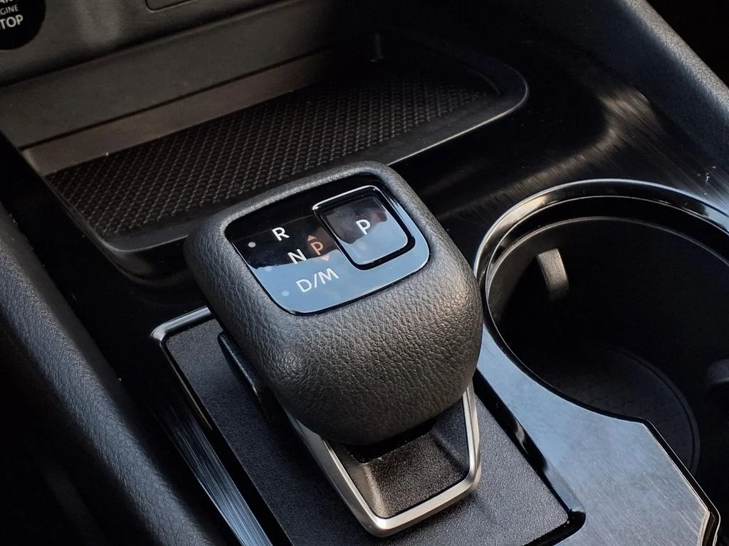 Used 2025 Super Black Nissan SV image 18