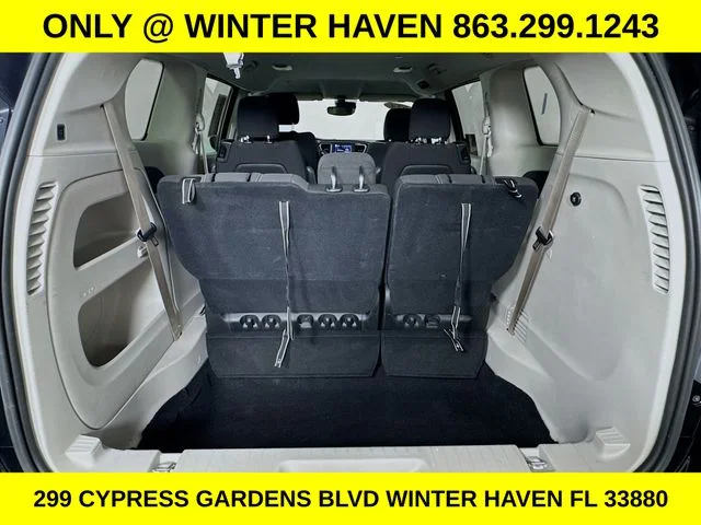 Used 2024 Black Chrysler LX image 24