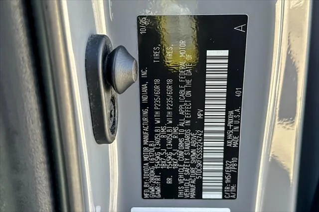 Certified Used 2025 Cement Toyota Woodland Edition image 63