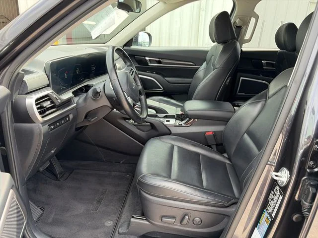Used 2025 Gray Kia S image 9