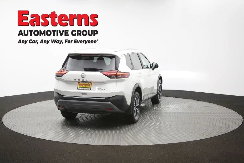 Used 2023 White Nissan SV image 41