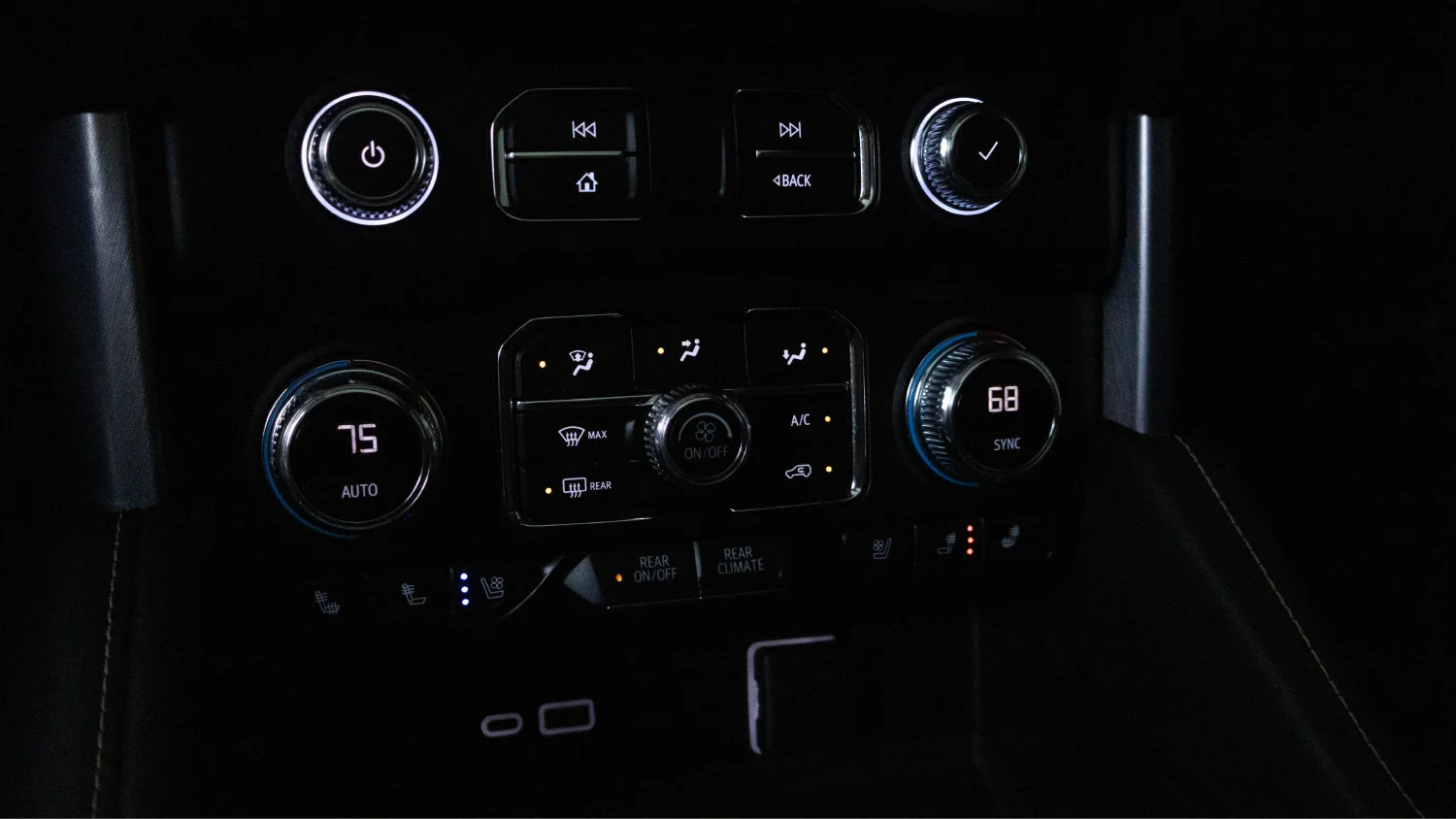 Used 2021 ONYX BLACK GMC SLT image 14