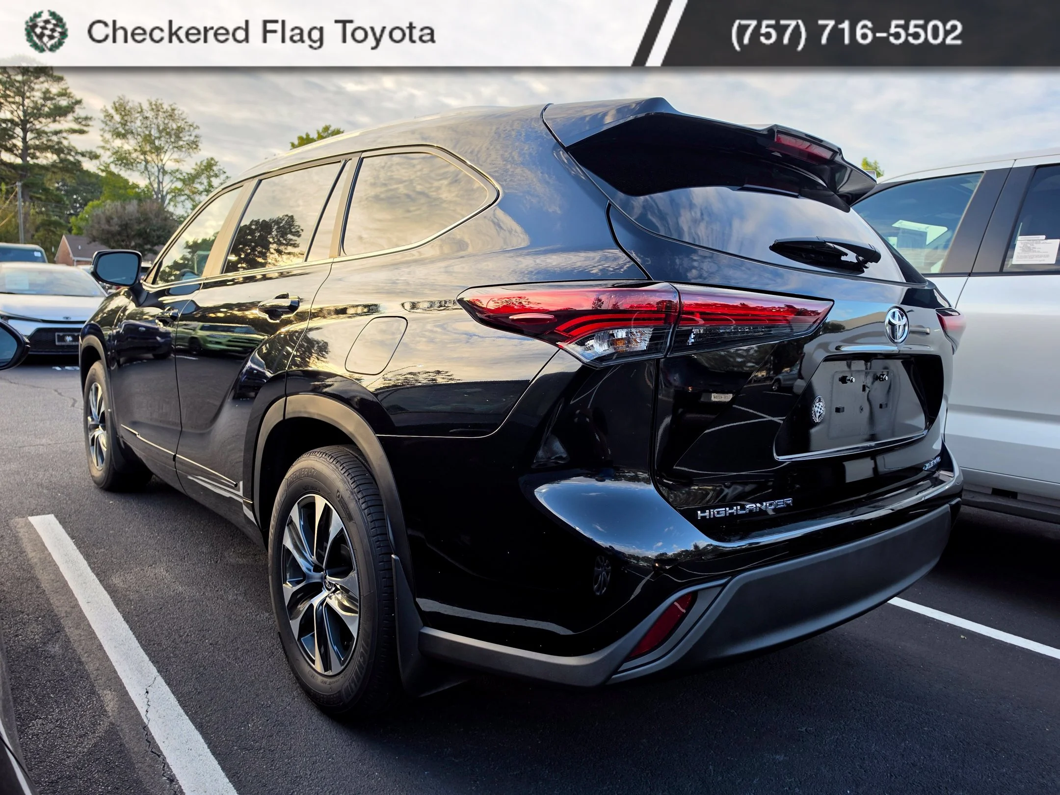Used 2026 Midnight Black Metallic Toyota XLE image 4