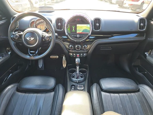 Used 2018 Chili Red MINI Base image 18