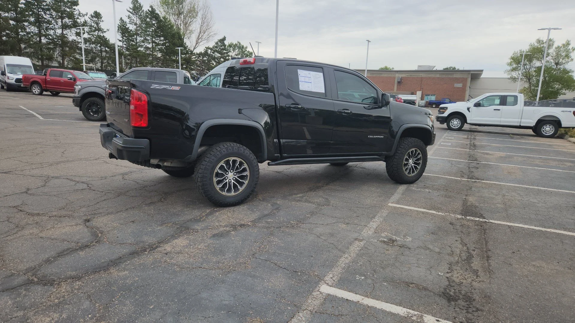 2022 Chevrolet Colorado ZR2 - Photo 10