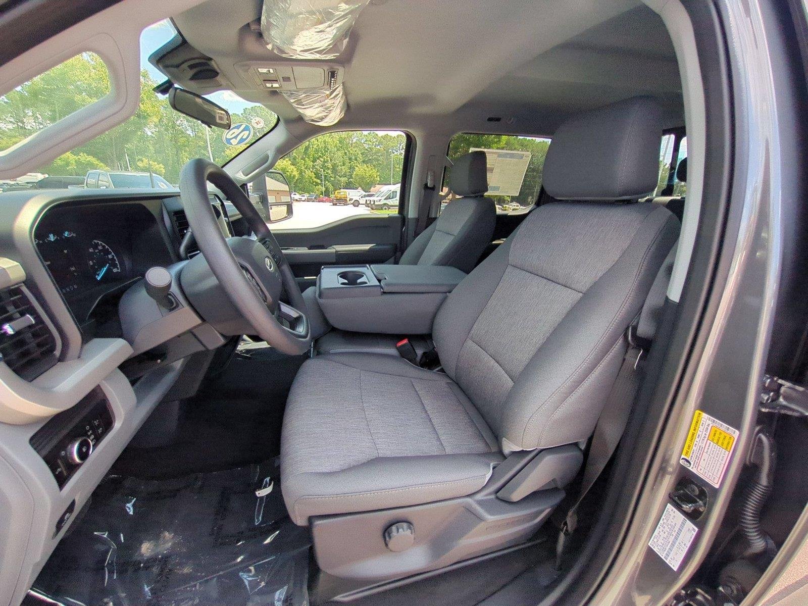 New 2026 Carbonized Gray Metallic Ford F-250® XL image 18