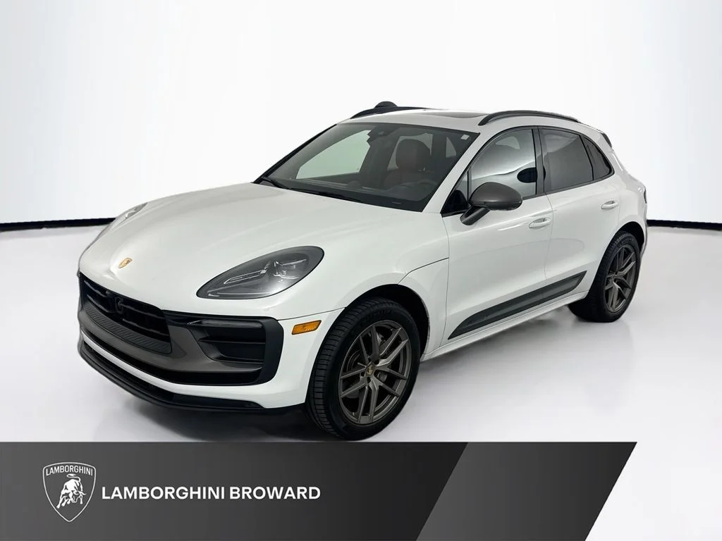 2023 Porsche Macan T's photo