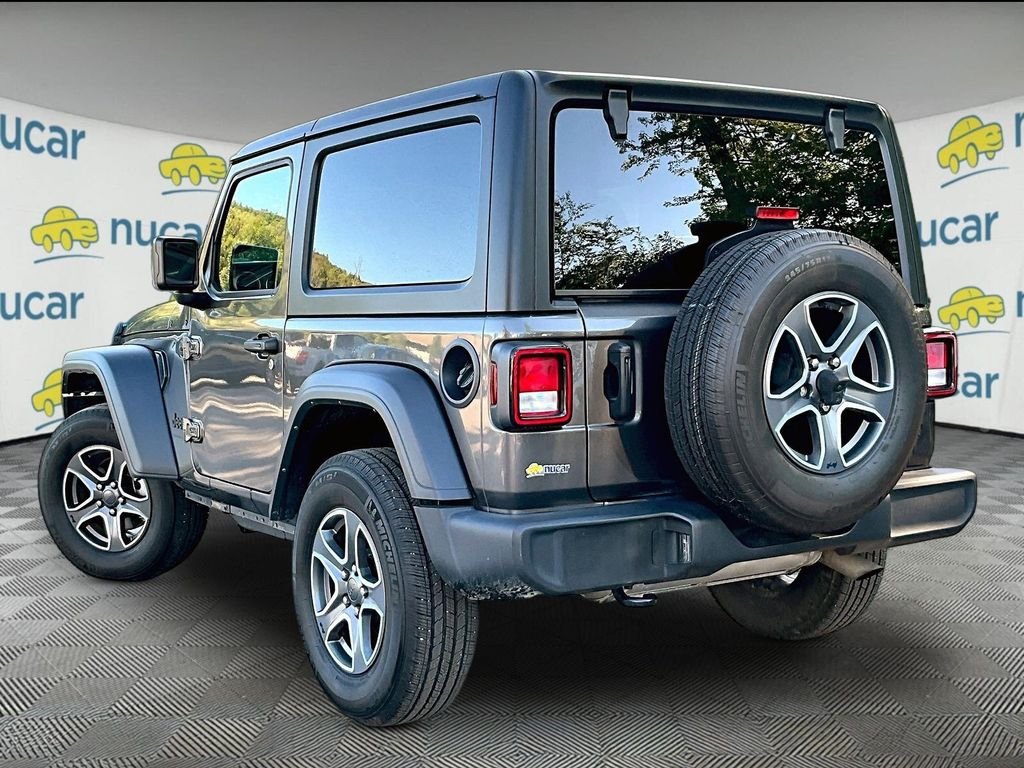 Used 2023 Granite Crystal Metallic Clearcoat Jeep Sport S image 4