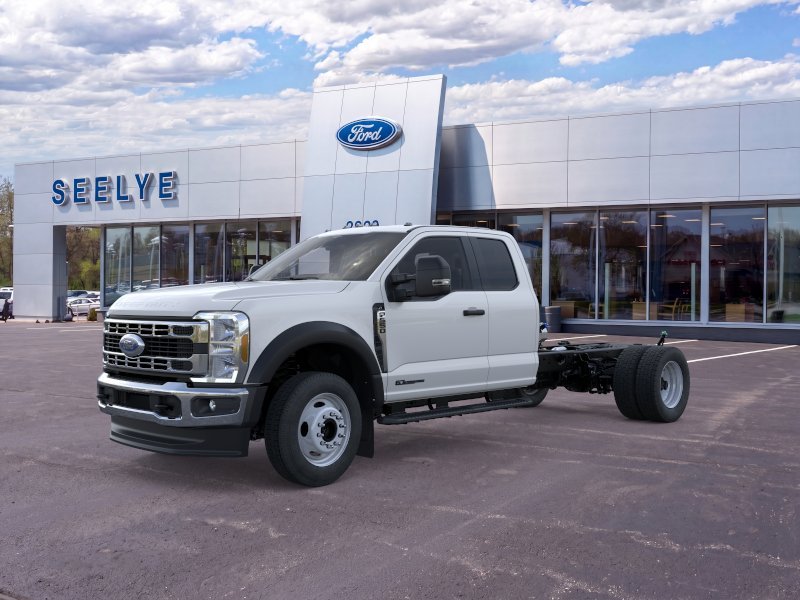 2026 Ford F-550 Super Duty Chassis Cab