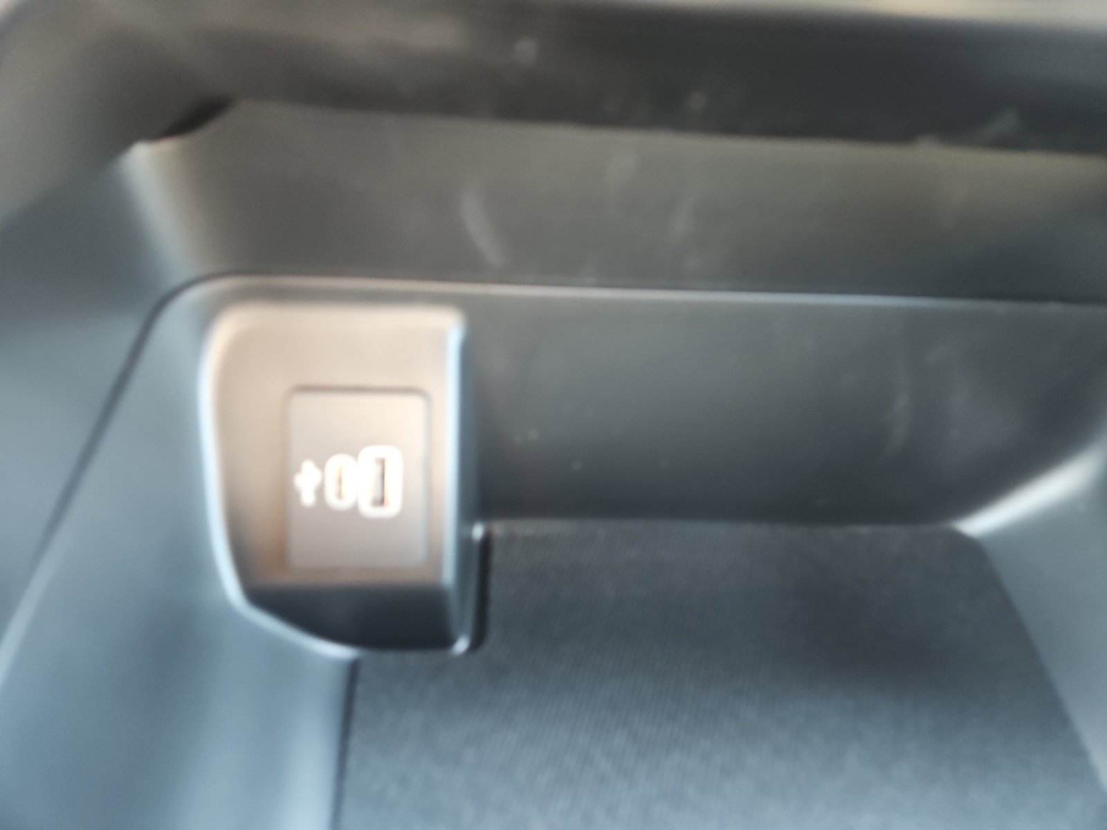 New 2026 Iconic Silver Metallic Ford XLT image 18