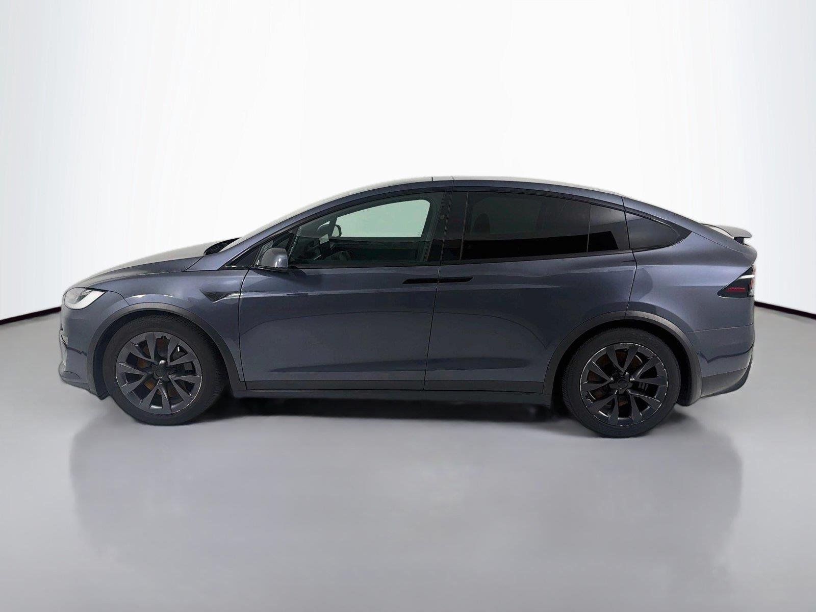 Used 2023  Tesla  image 2