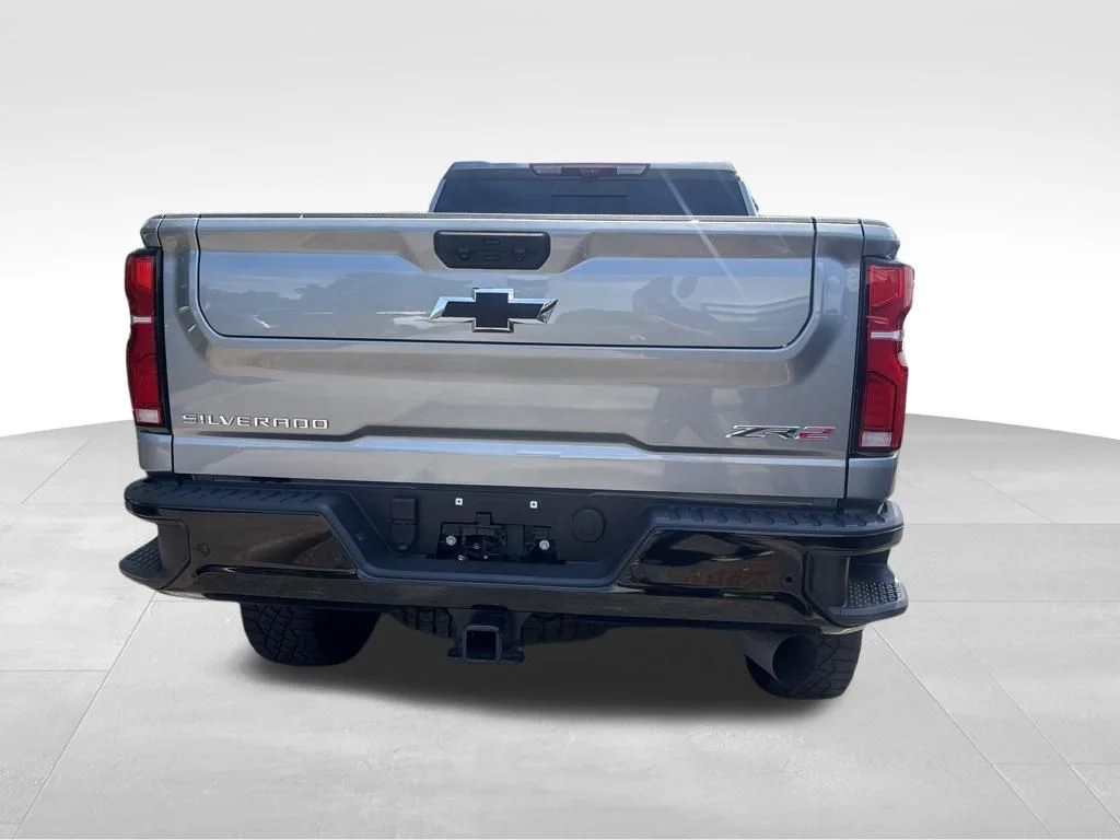 Used 2025 Gray Chevrolet ZR2 image 8