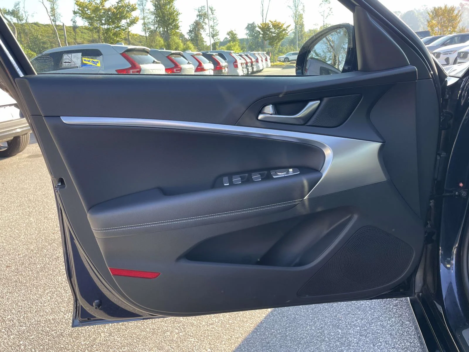 Used 2026 Capri Blue Genesis 2.5T image 5