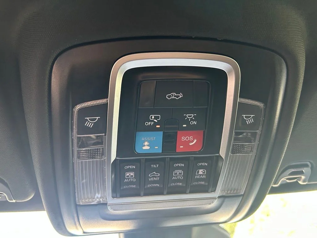 New 2026 Granite Crystal Metallic Clearcoat RAM Direct Connection 650 image 54