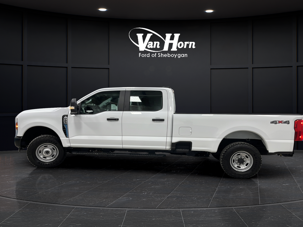 Used 2025 Oxford White Ford XL image 6