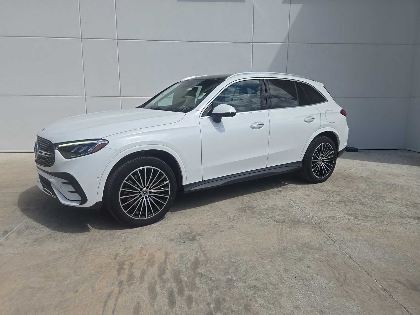 2026 Mercedes-Benz GLC