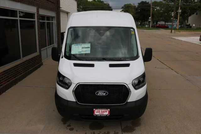 New 2026 Oxford White Ford Cargo Van image 4