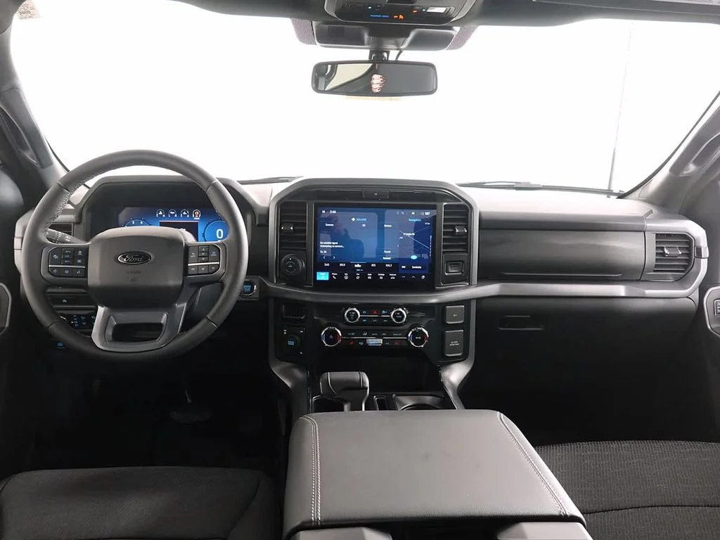 2025 Ford F-150 XLT - Photo 19