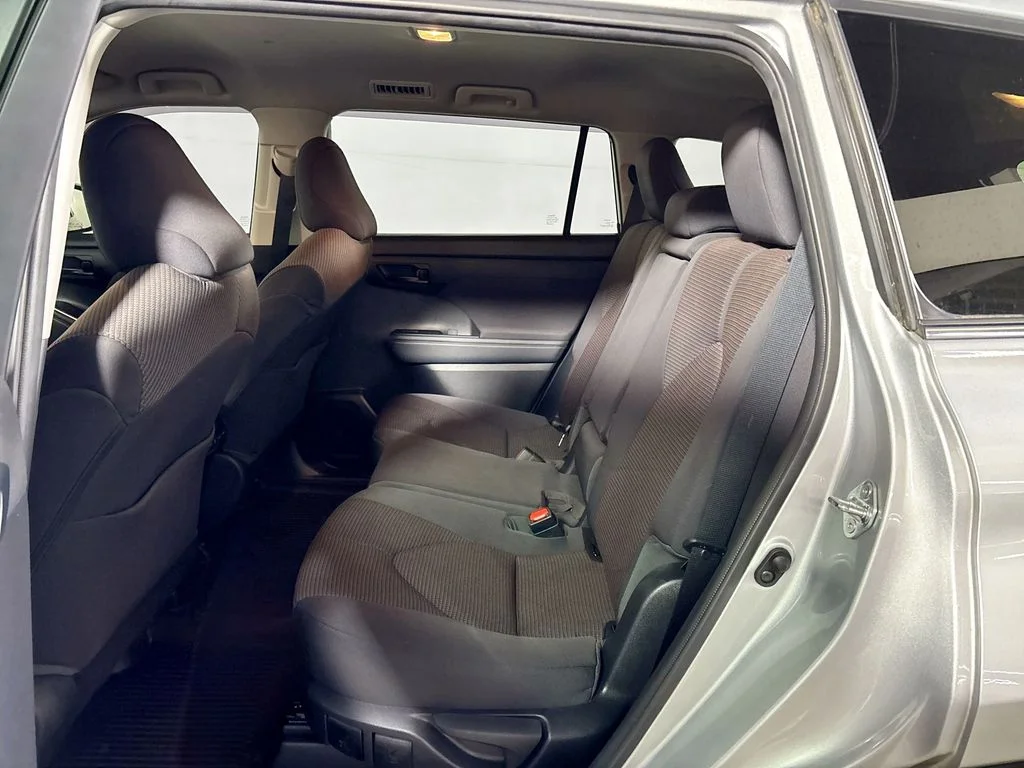 Used 2022 Silver Toyota L image 19