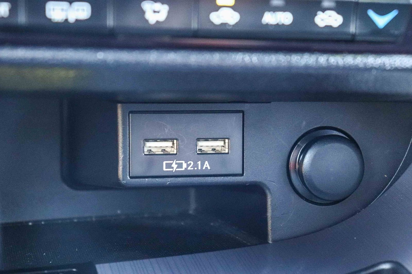 Used 2020 White Lexus 450h F Sport image 30