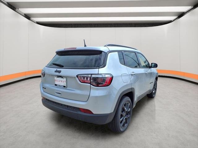 New 2026 Silver Zynith Metallic Clear-Coat Exterior Paint Jeep Latitude image 6