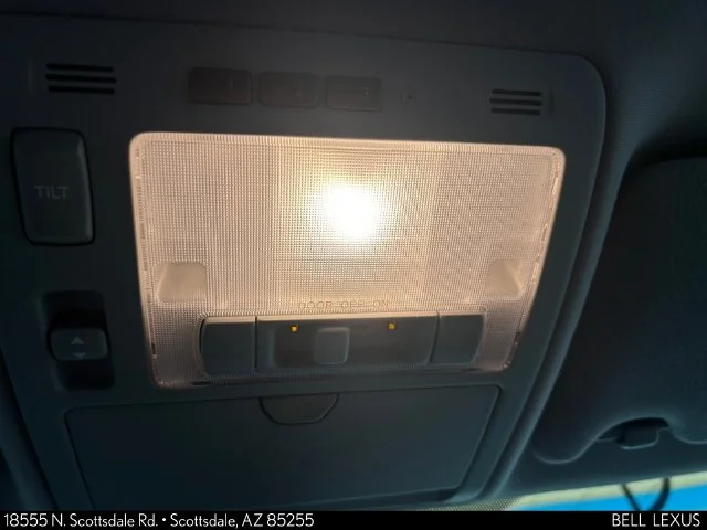 Used 2005 Blue Lexus 330 image 24
