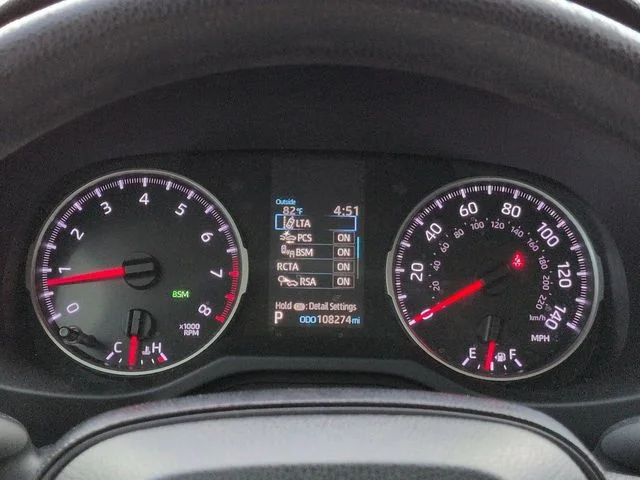 Used 2020 Gray Toyota XLE image 25