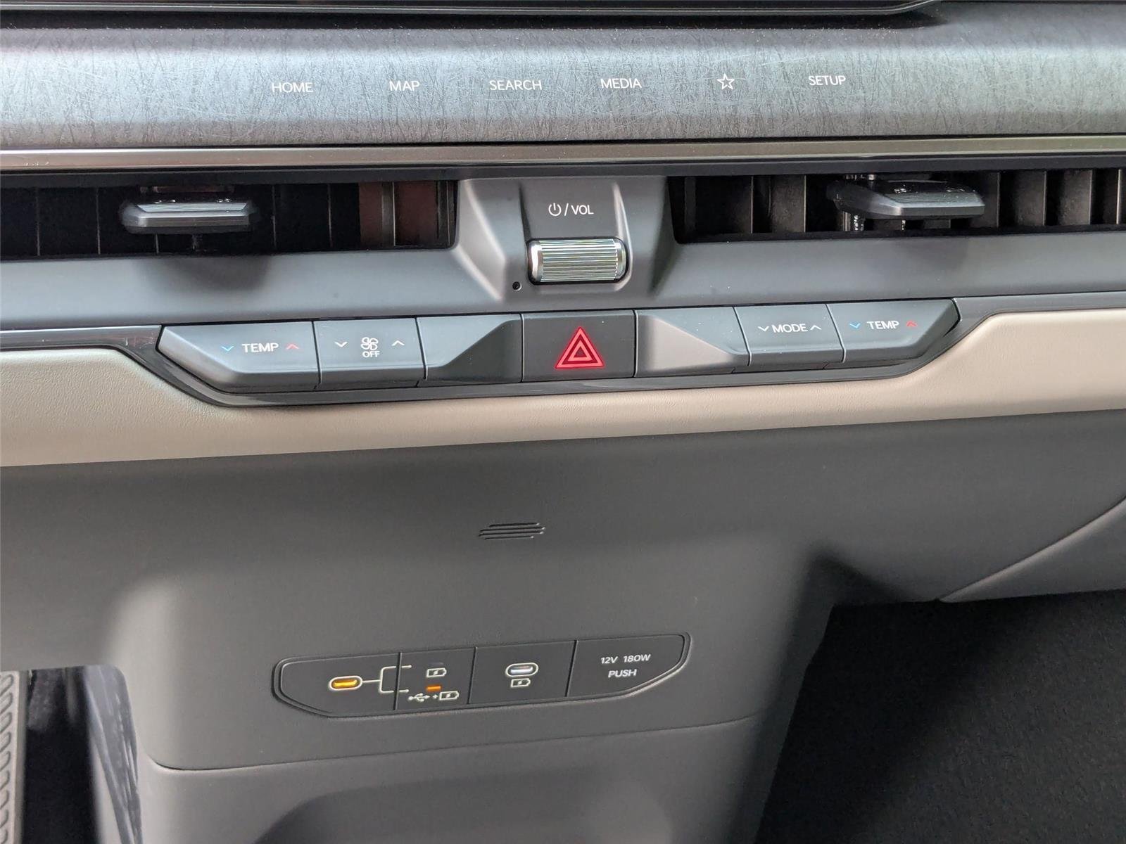 2026 Kia EV9 Wind - Photo 24