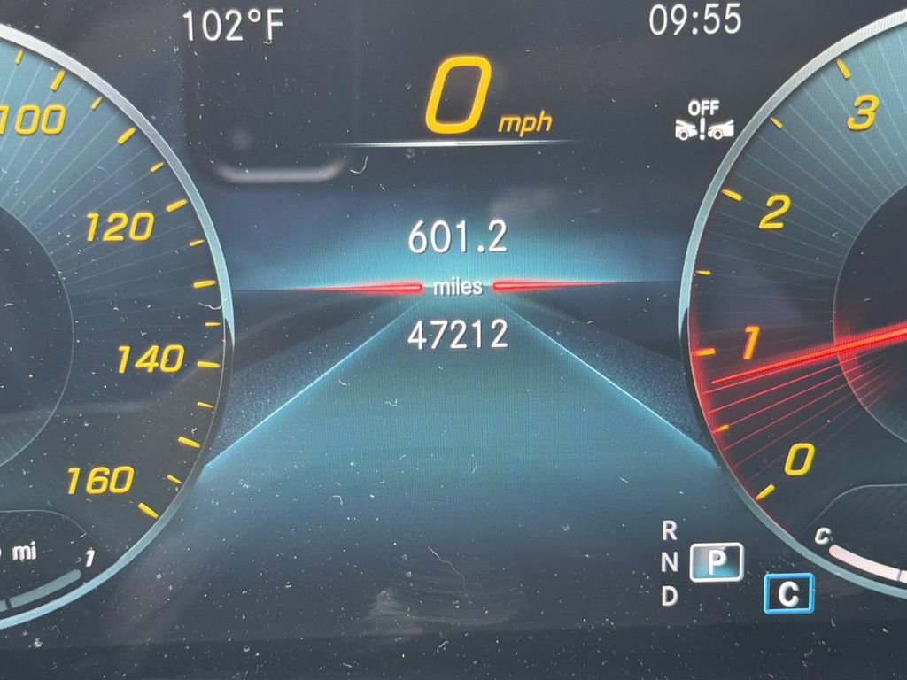 Certified Used 2023 White Mercedes-Benz GLB 250 image 27