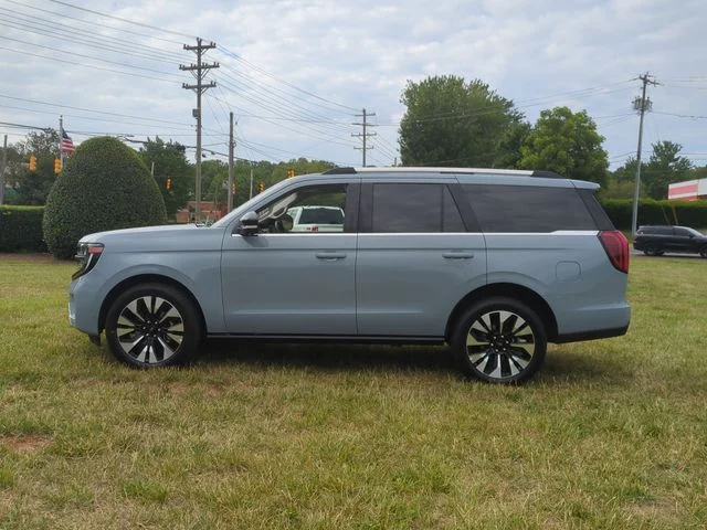 Used 2025 Gray Ford Platinum image 10