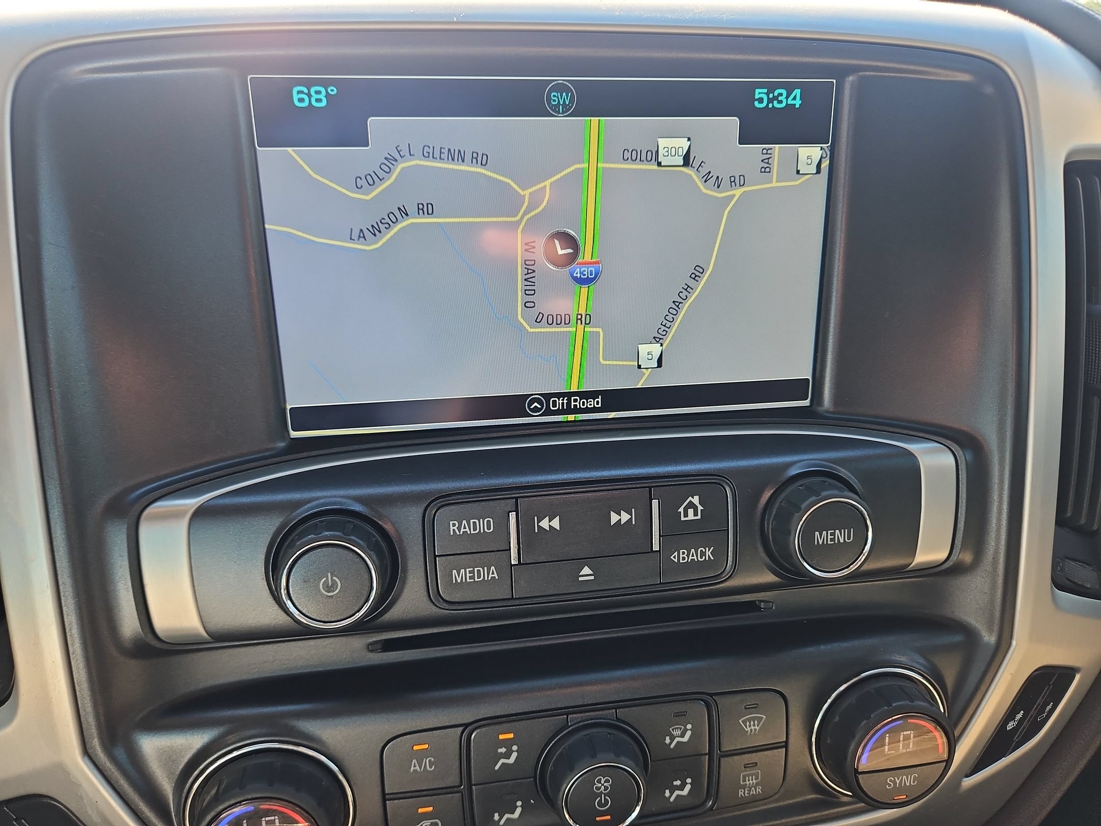 Used 2018 Red Quartz Tintcoat GMC SLT image 26