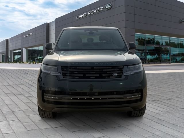 New 2026 Belgravia Green Land Rover SE image 8