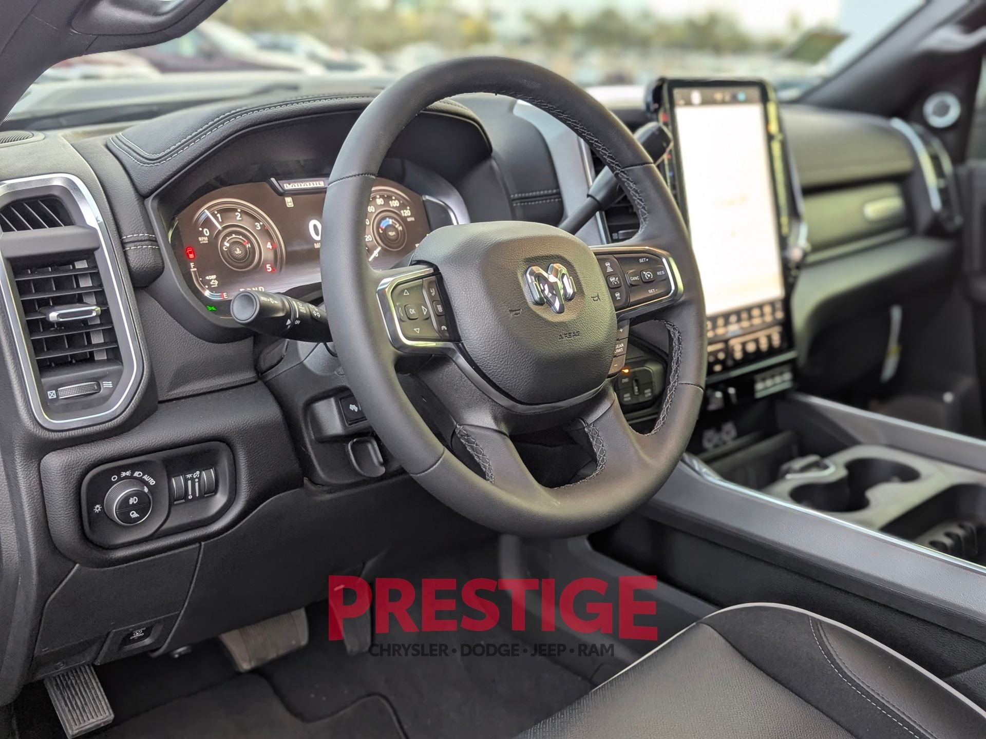 2025 RAM 3500 Laramie - Photo 11