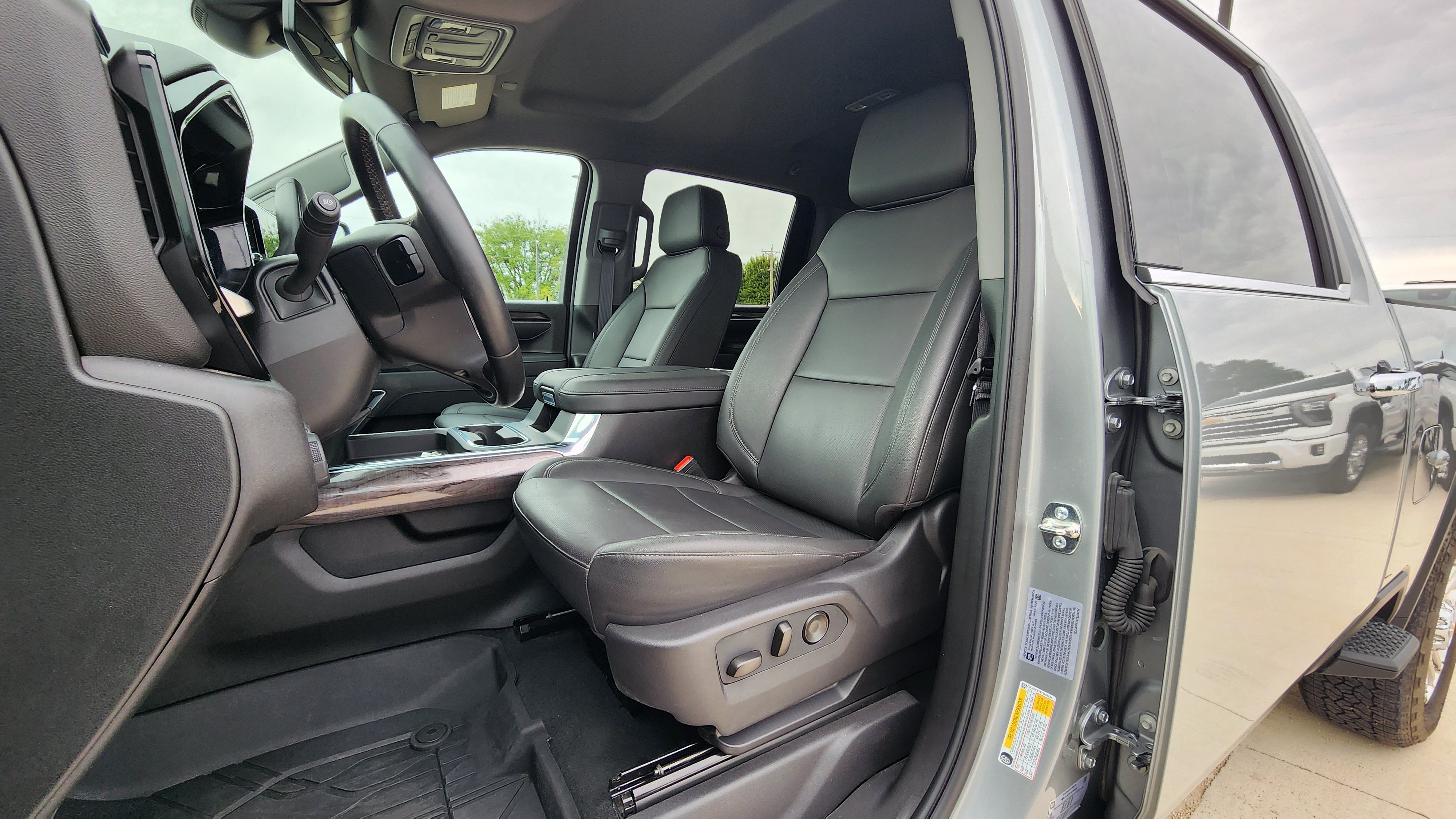 2026 Chevrolet Silverado 2500HD LTZ - Photo 13